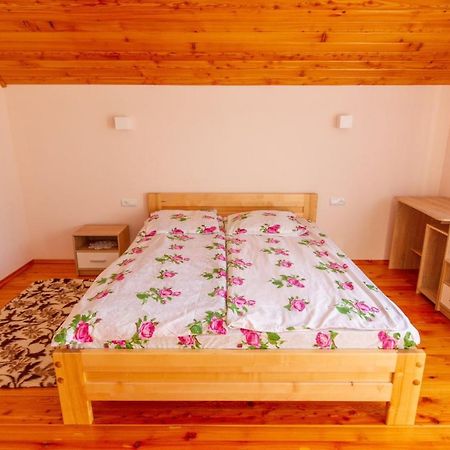 Садиба Під Лісом Volovets Bagian luar foto